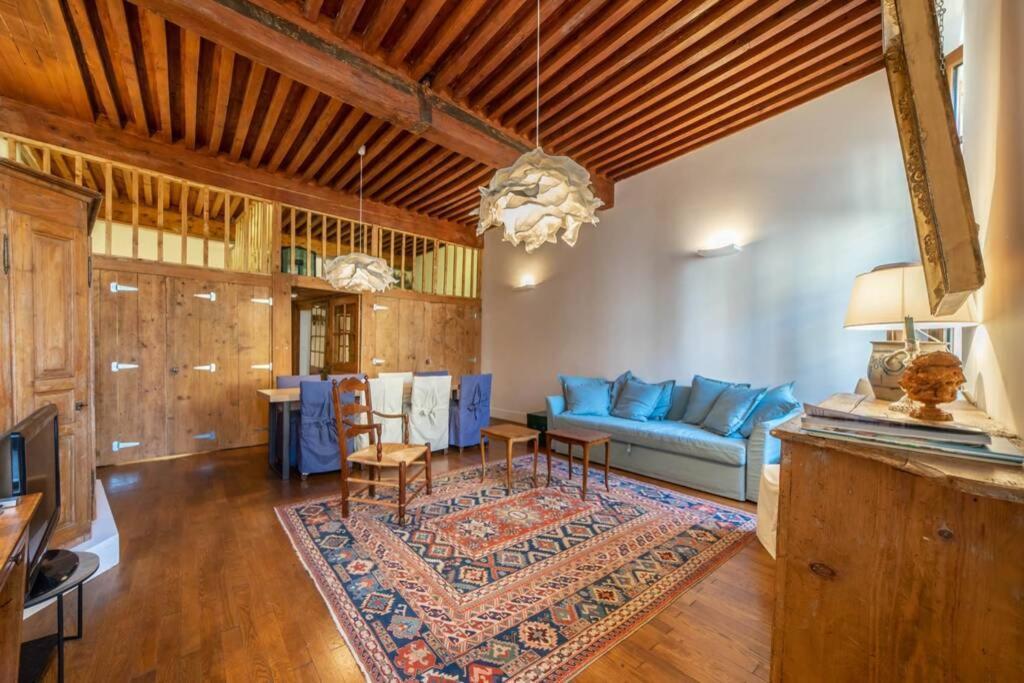 Le Rousseau Apartment Annecy Ngoại thất bức ảnh